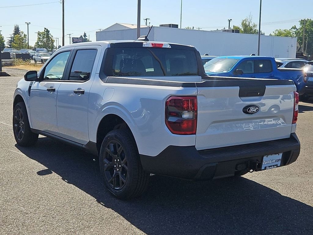 New 2025 Space White Metallic Ford XLT image 36