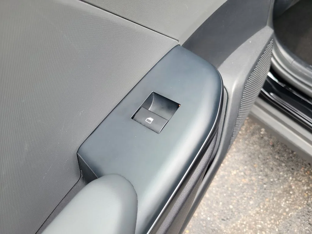 2025 Kia K4 LXS - Photo 18