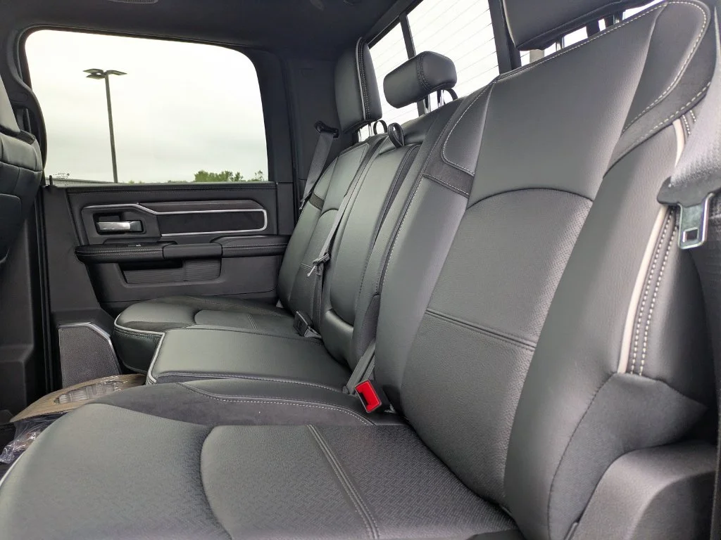 New 2026 Granite Crystal Metallic Clear-Coat Exterior Paint RAM Laramie image 16
