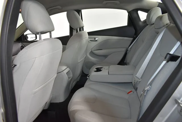 Used 2013 Silver Dodge SXT image 22