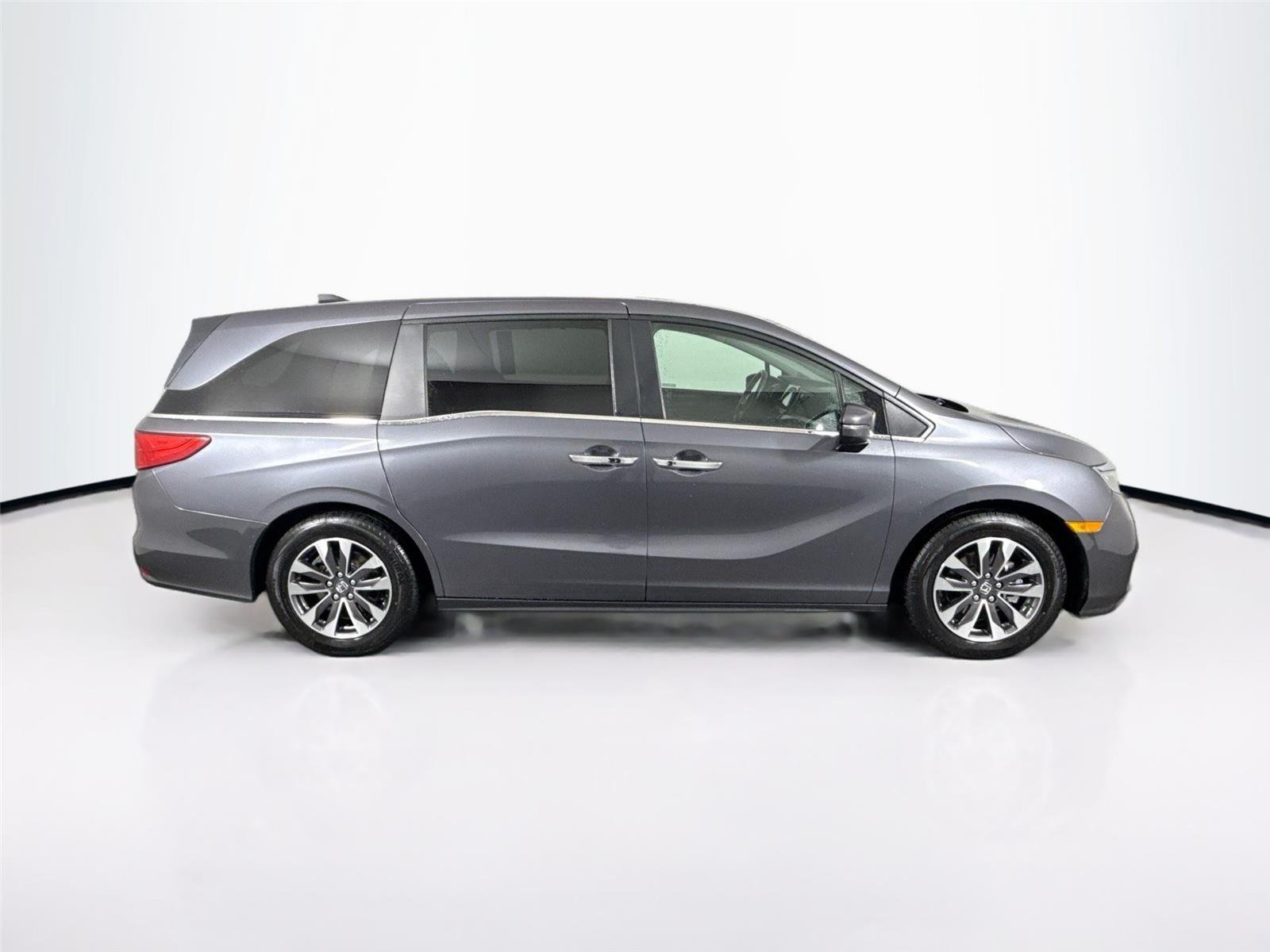 Used 2024 Modern Steel Metallic Honda EX-L image 10
