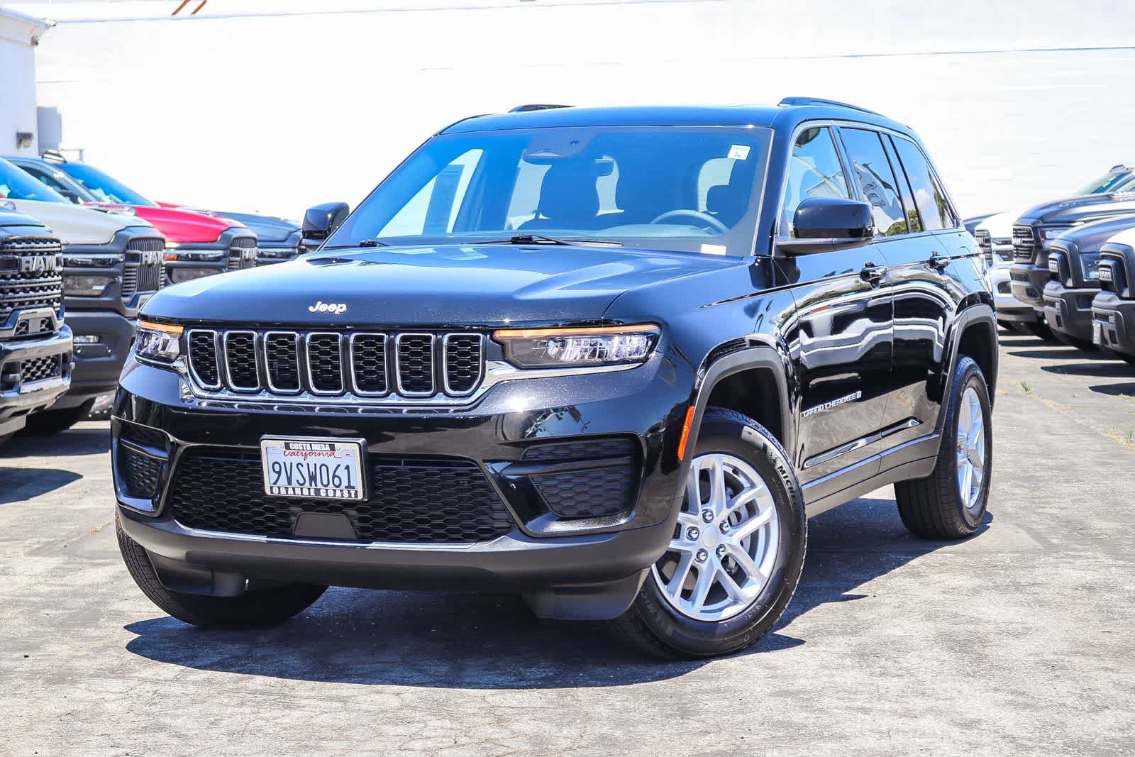 2025 Jeep Grand Cherokee Laredo X's photo