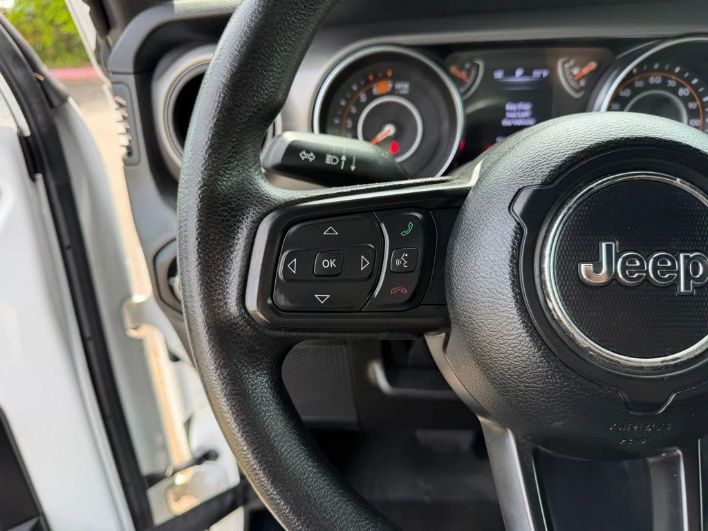 Used 2023 White/off-white Jeep Willys image 17