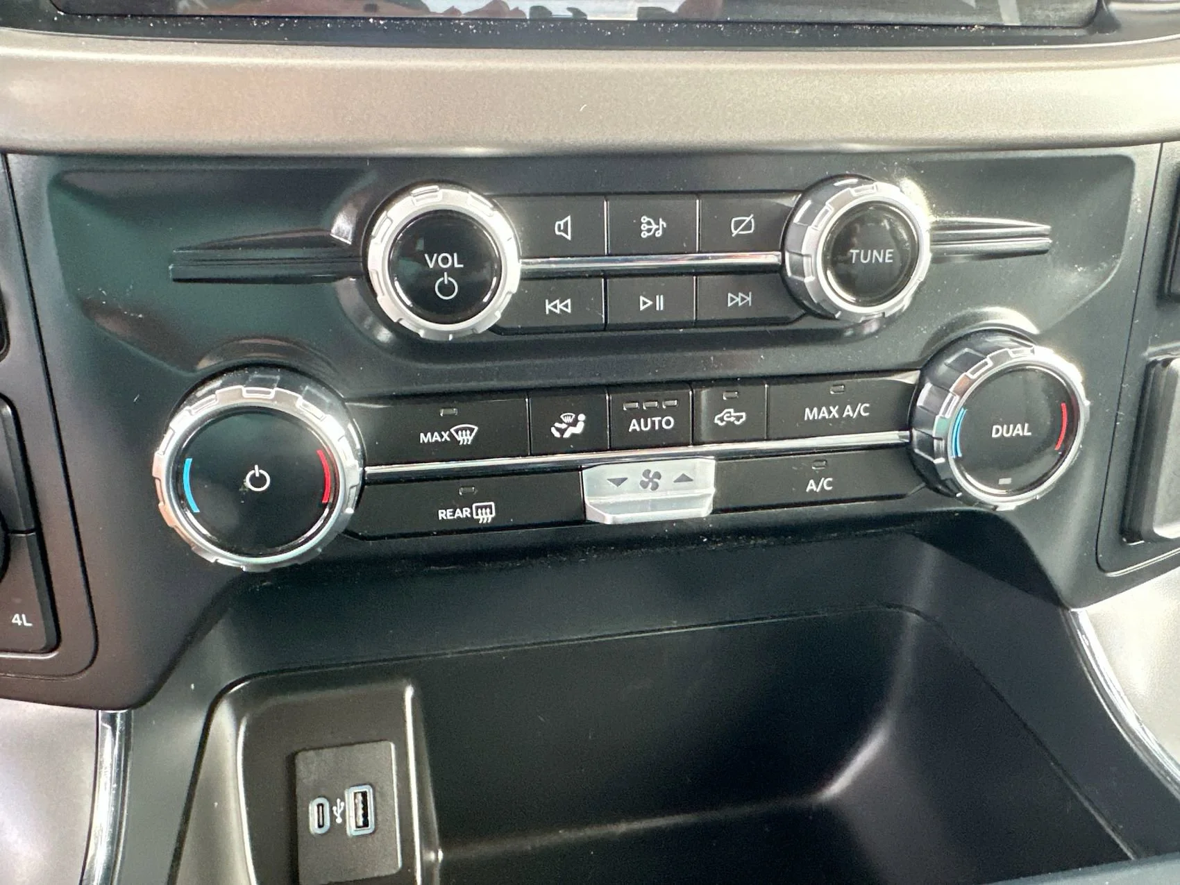 2024 Ford F-150 XLT - Photo 19