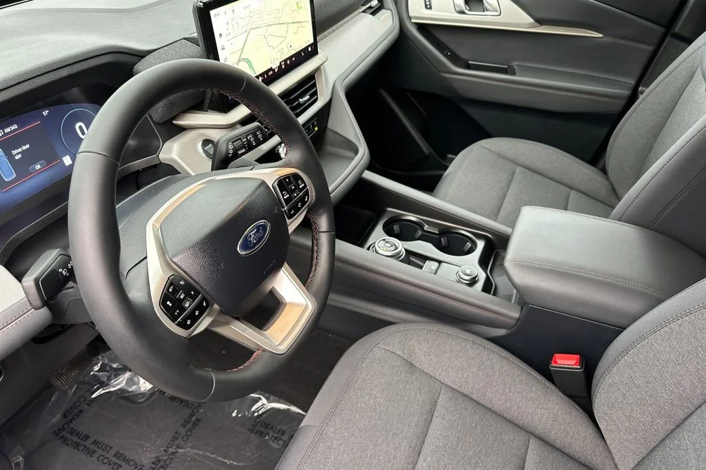 New 2026 White Metallic Ford Active image 10