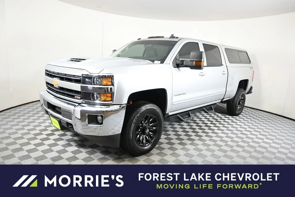 2019 Chevrolet Silverado HD LT 4WD Crew Cab Standard Box's photo