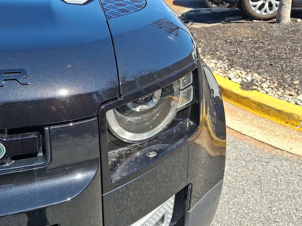 2025 Land Rover Defender S - Photo 8