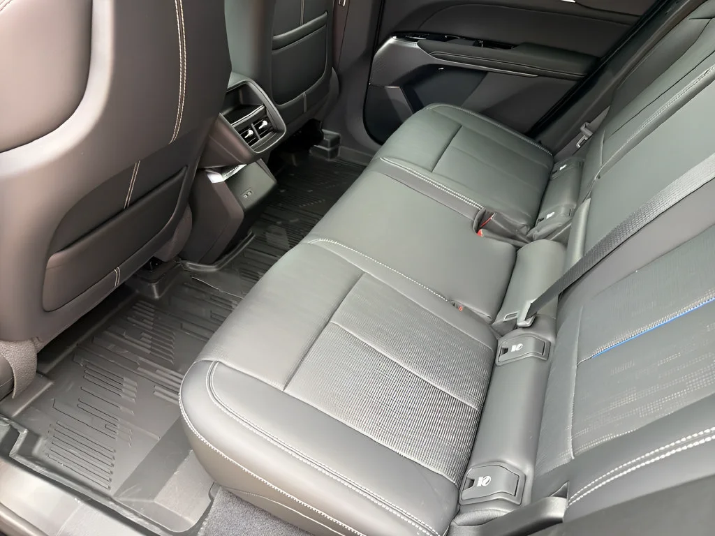 2027 Cadillac LYRIQ Luxury - Photo 34