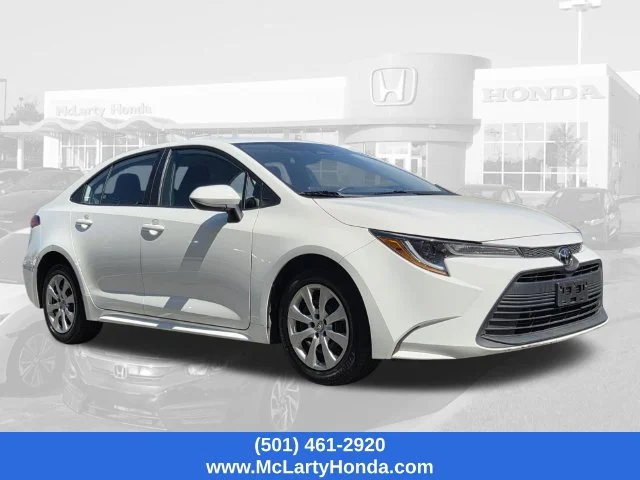 Used 2025 White Toyota LE image 4