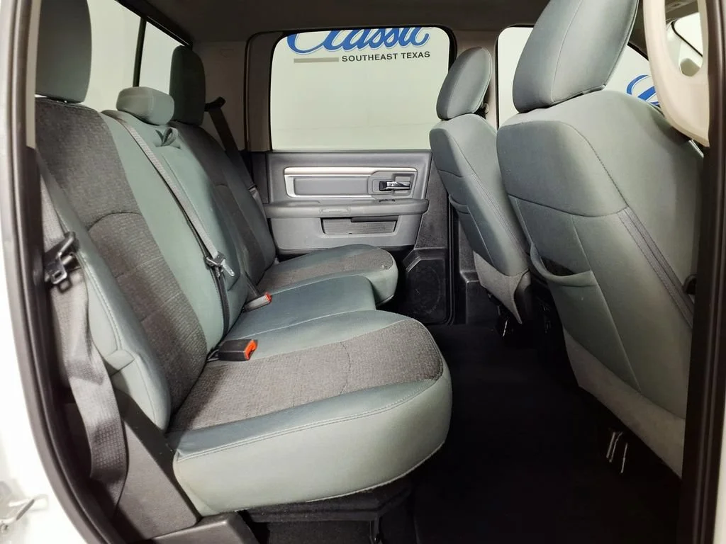 Used 2019 Bright White Cl Ram Lone Star image 11