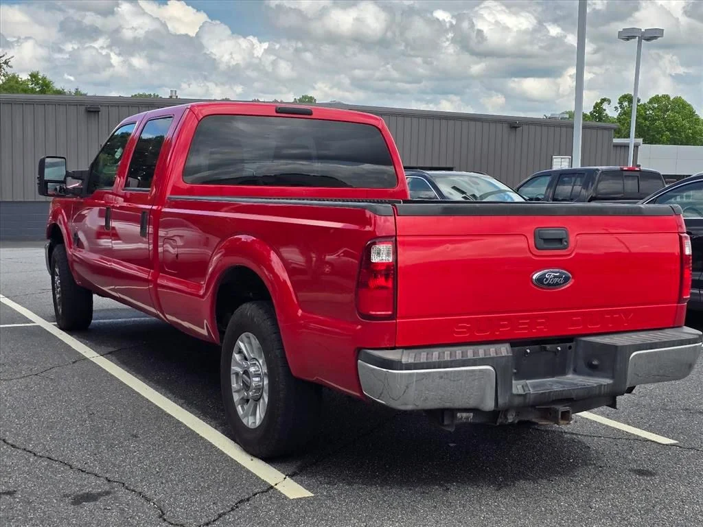 Used 2015 Red Ford XL image 12