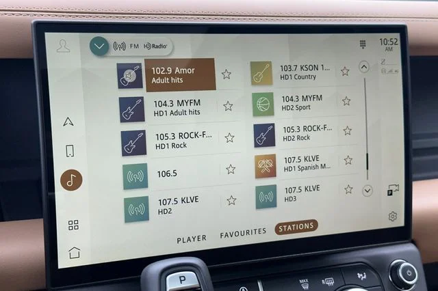 New 2026 Carpathian Grey Land Rover X-Dynamic SE image 16