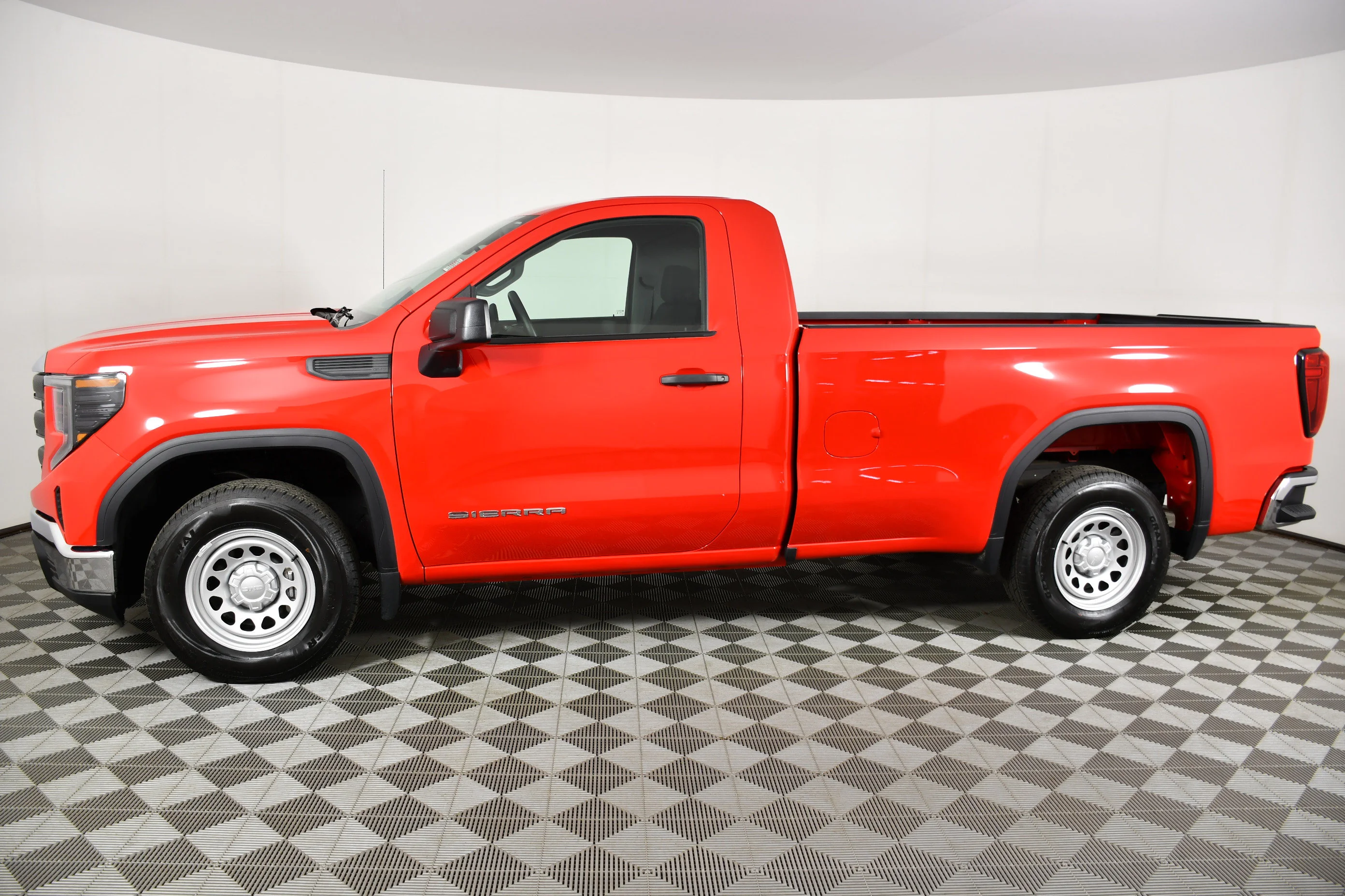 Used 2023 Cardinal Red GMC Pro image 9