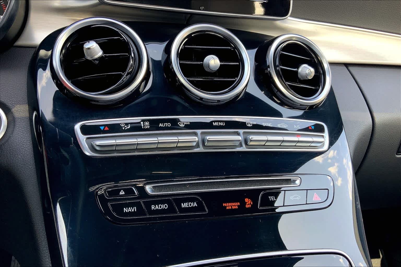 Used 2018 Selenite Grey Metallic Mercedes-Benz C 300 image 30