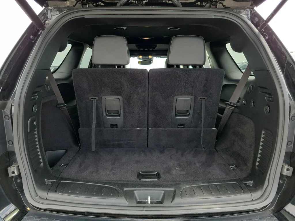 Used 2023 DB Black Clearcoat Dodge R/T Plus image 7