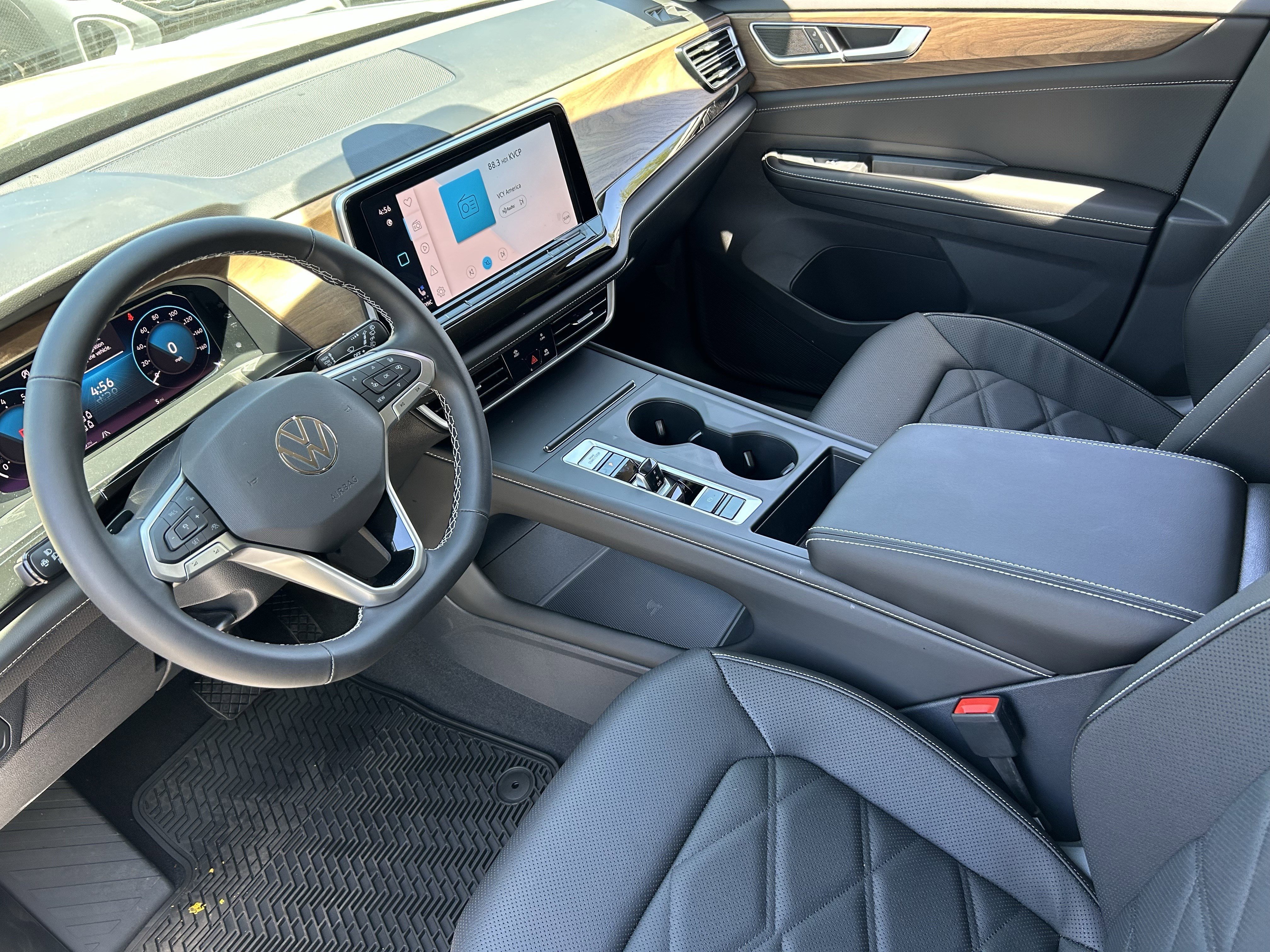 New 2026 Deep Black Pearl Volkswagen 2.0T SE image 15