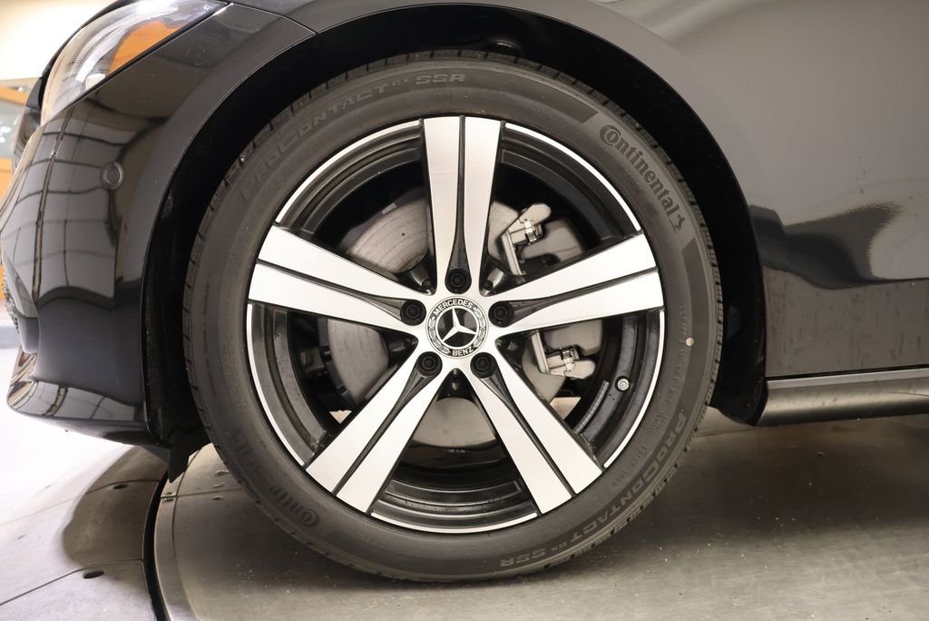 Used 2026 Obsidian Black Metallic Mercedes-Benz C 300 image 11