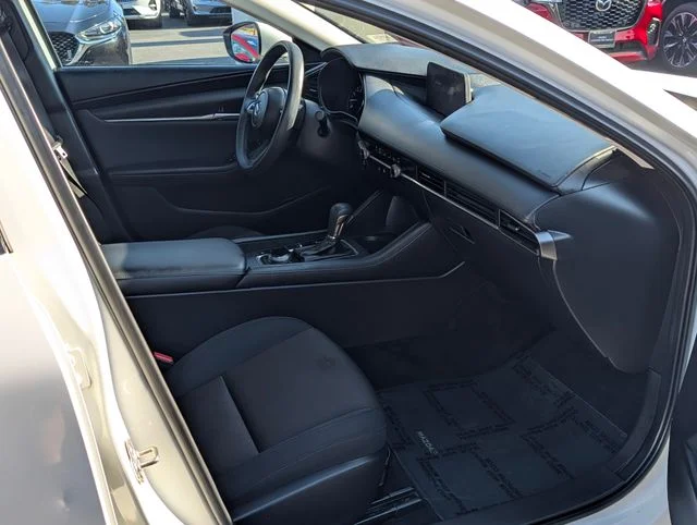 Certified Used 2022 White Mazda 2.5 S image 11