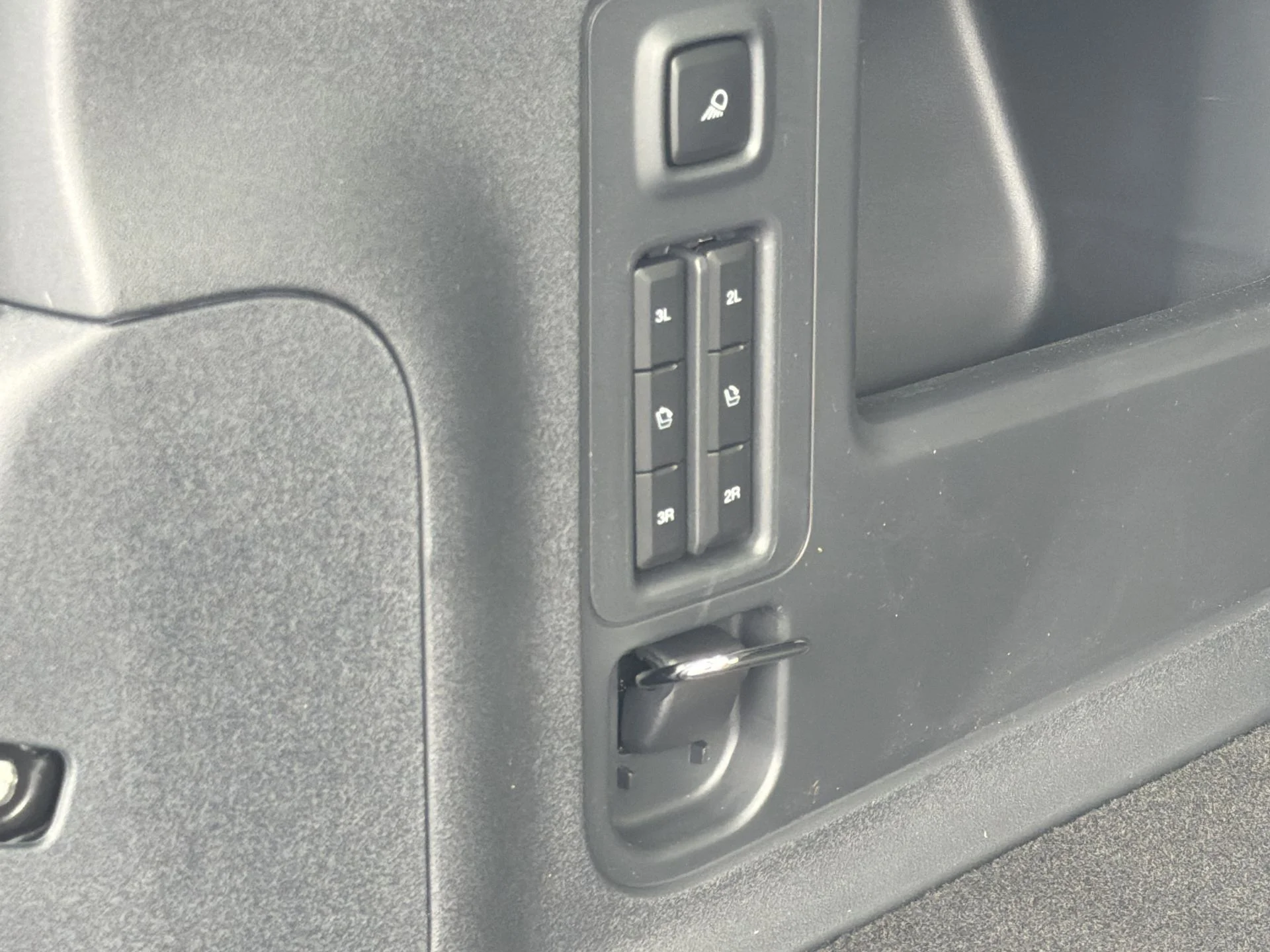 New 2026 Agate Black Metallic Ford MAX Active image 36