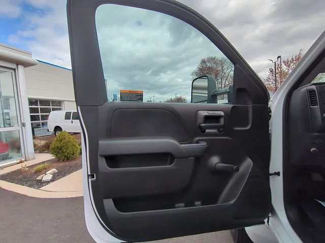 New 2024 Summit White Chevrolet Work Truck image 21