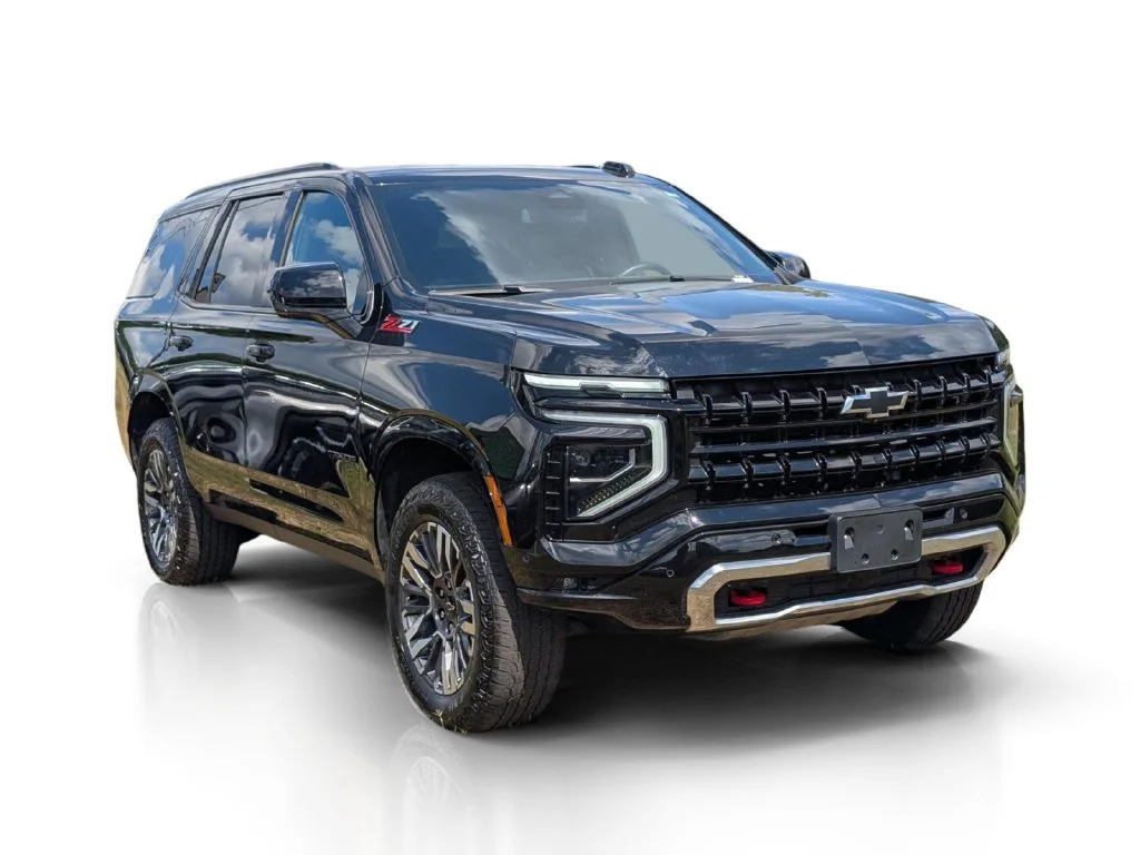 Used 2025 Black Chevrolet Z71 image 4