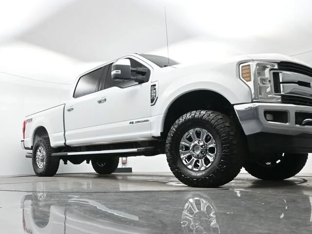 Used 2018 White Ford XL image 20