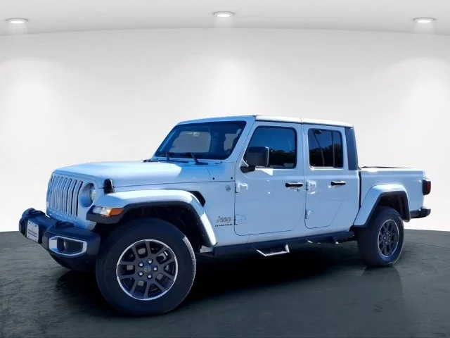 Used 2023 White Jeep Overland image 2