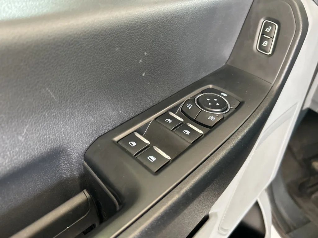 Used 2025 White Ford XL image 42