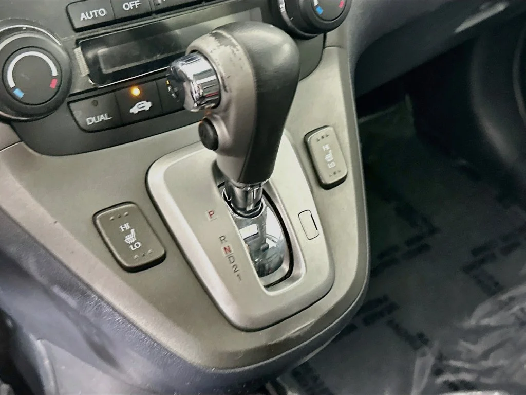 Used 2010 Alabaster Silver Metallic Honda EX-L image 16