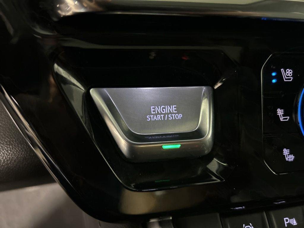 Used 2024 Sterling Metallic GMC Denali image 33