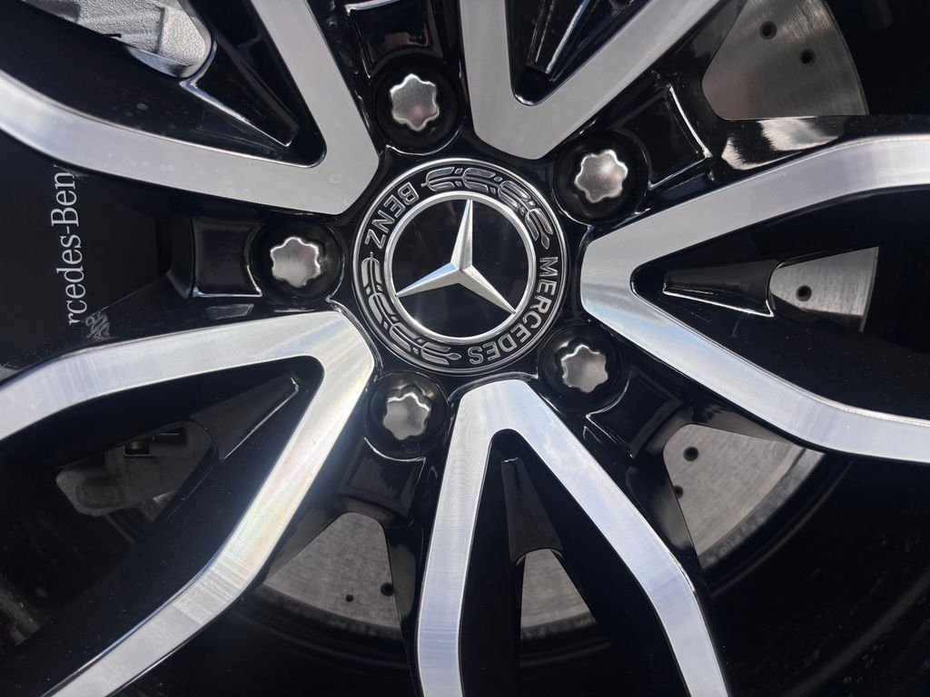 New 2026 Obsidian Black Metallic Mercedes-Benz GLS 450 image 12