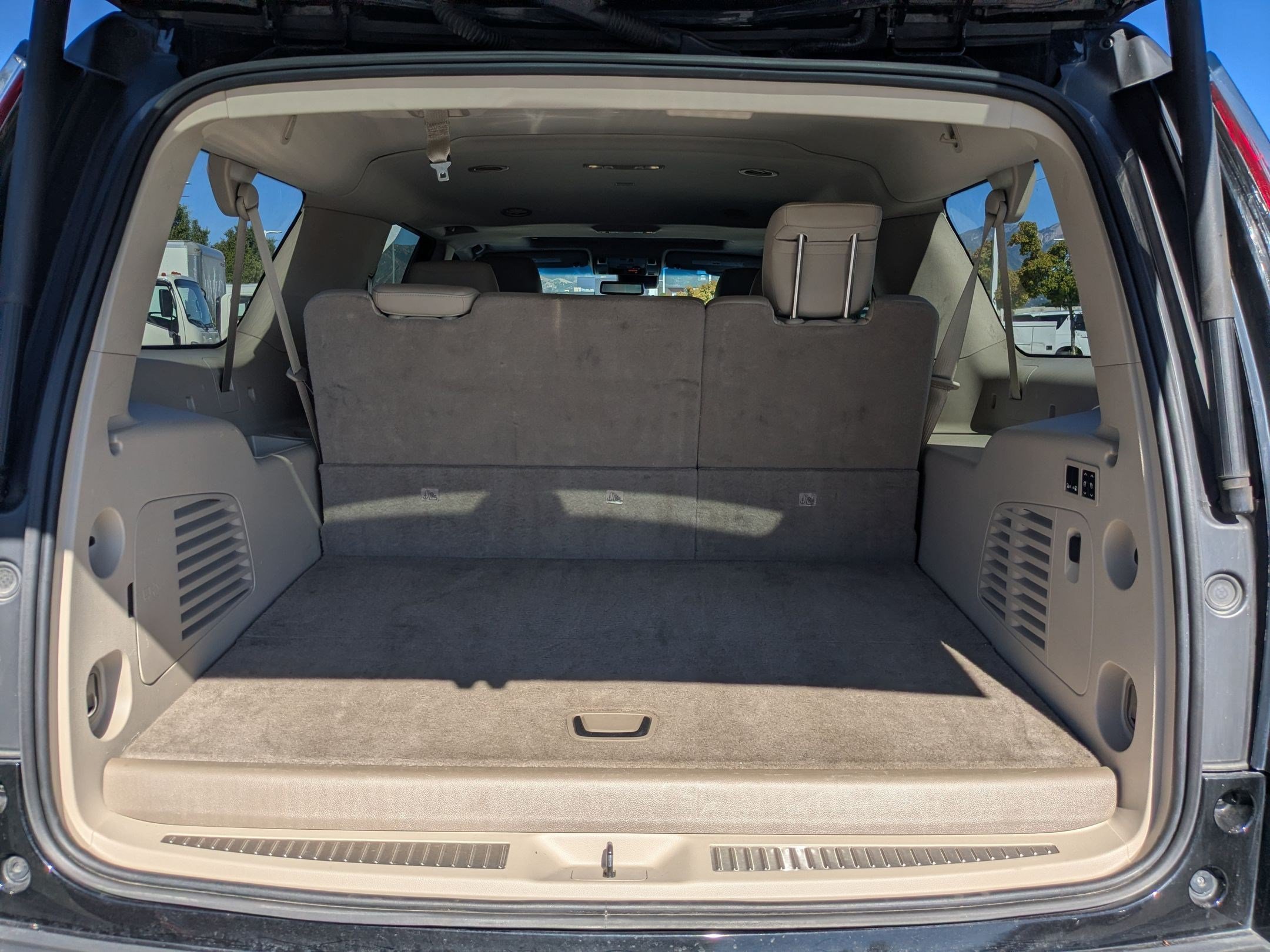2020 Cadillac Escalade ESV Luxury - Photo 33