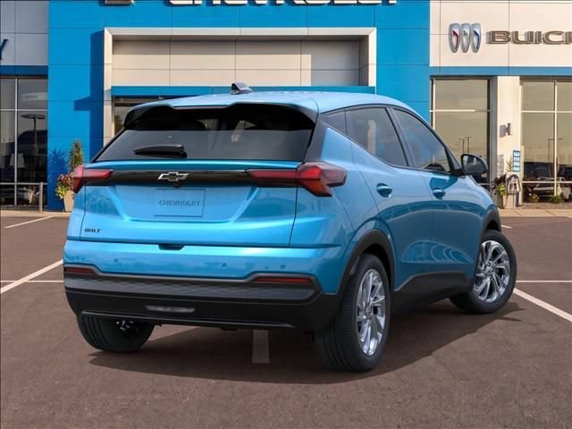 2027 Chevrolet Bolt LT - Photo 4