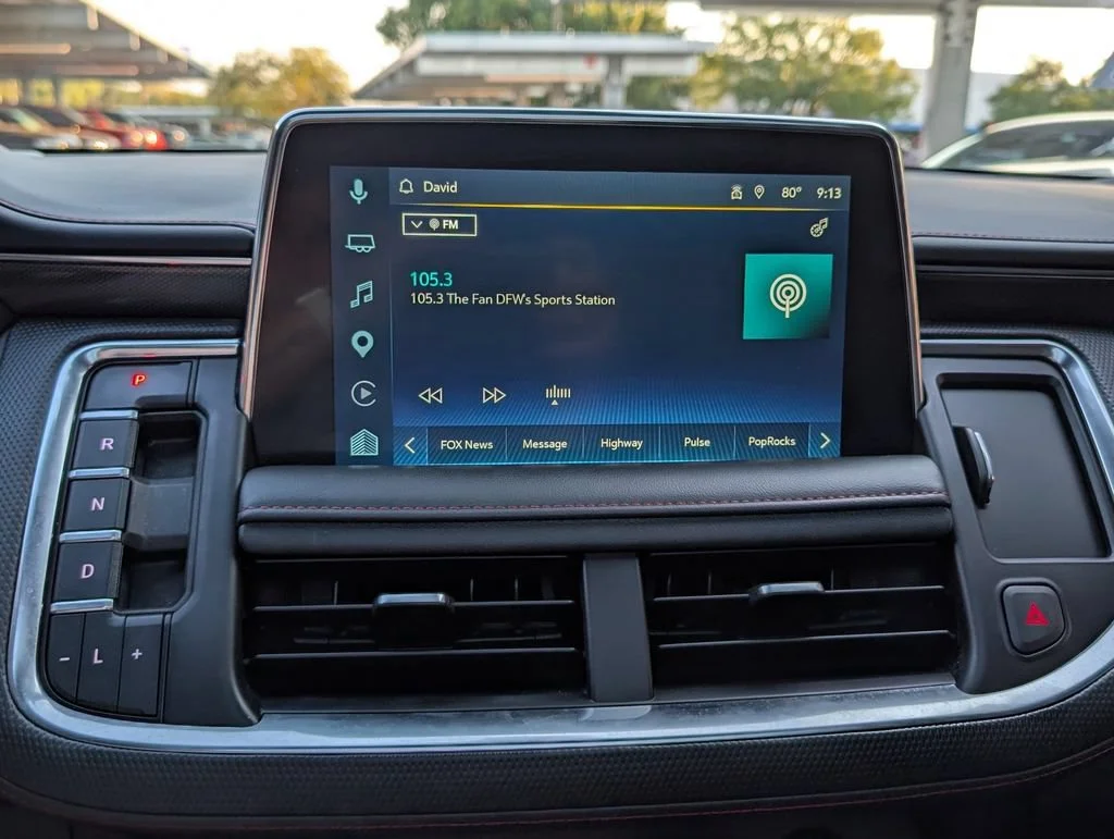 2022 Chevrolet Suburban RST - Photo 6