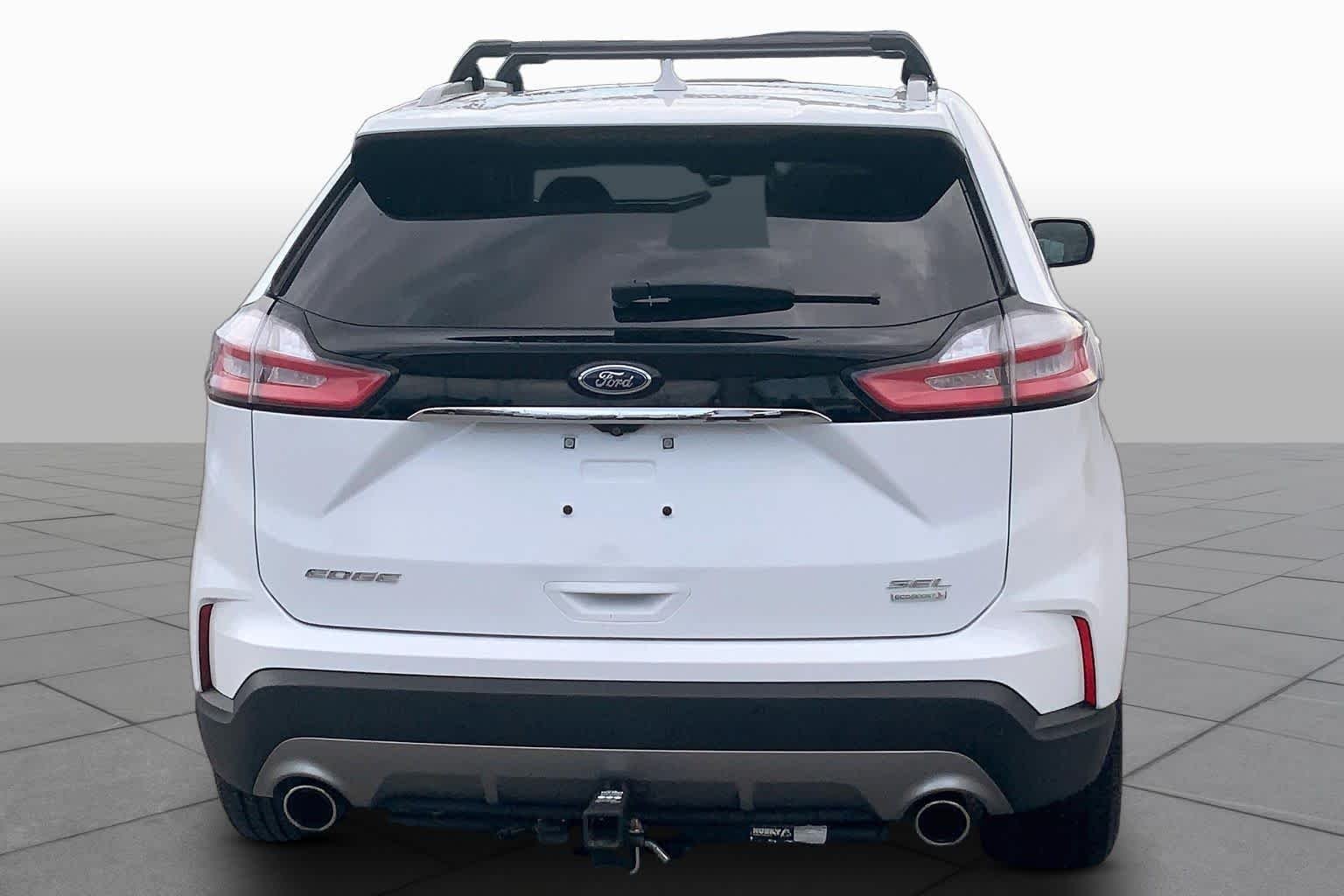 Used 2019 Oxford White Ford SEL image 5
