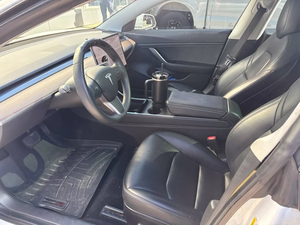 Used 2020 White Tesla Long Range image 6