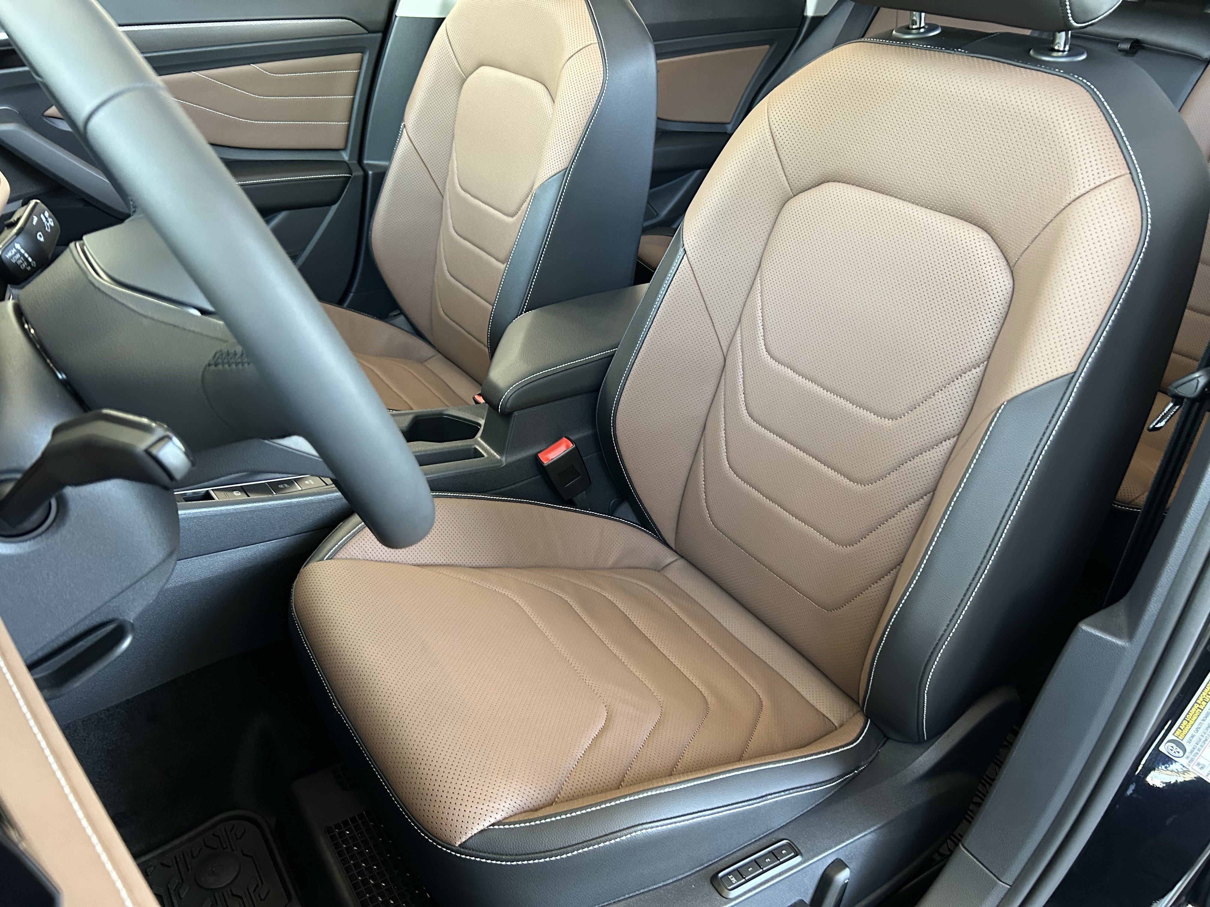 New 2026 Deep Black Pearl Volkswagen SEL image 16