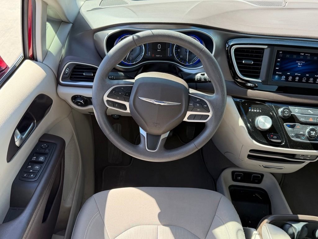 Used 2018 Red Chrysler Touring Plus image 17