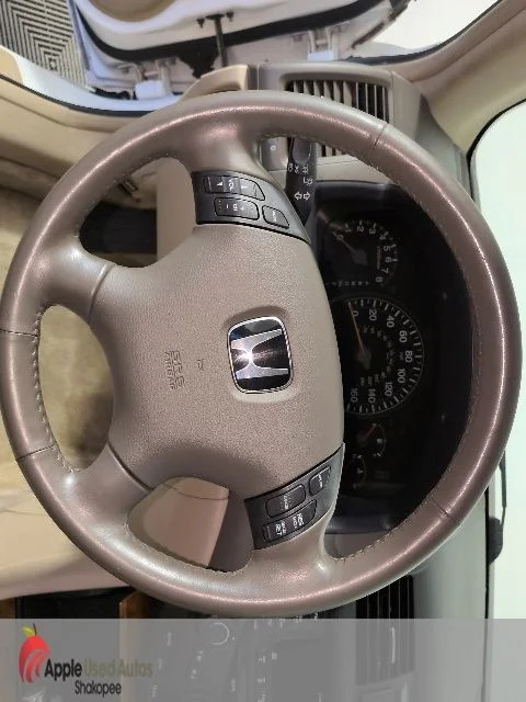 Used 2005 White Honda EX-L image 15