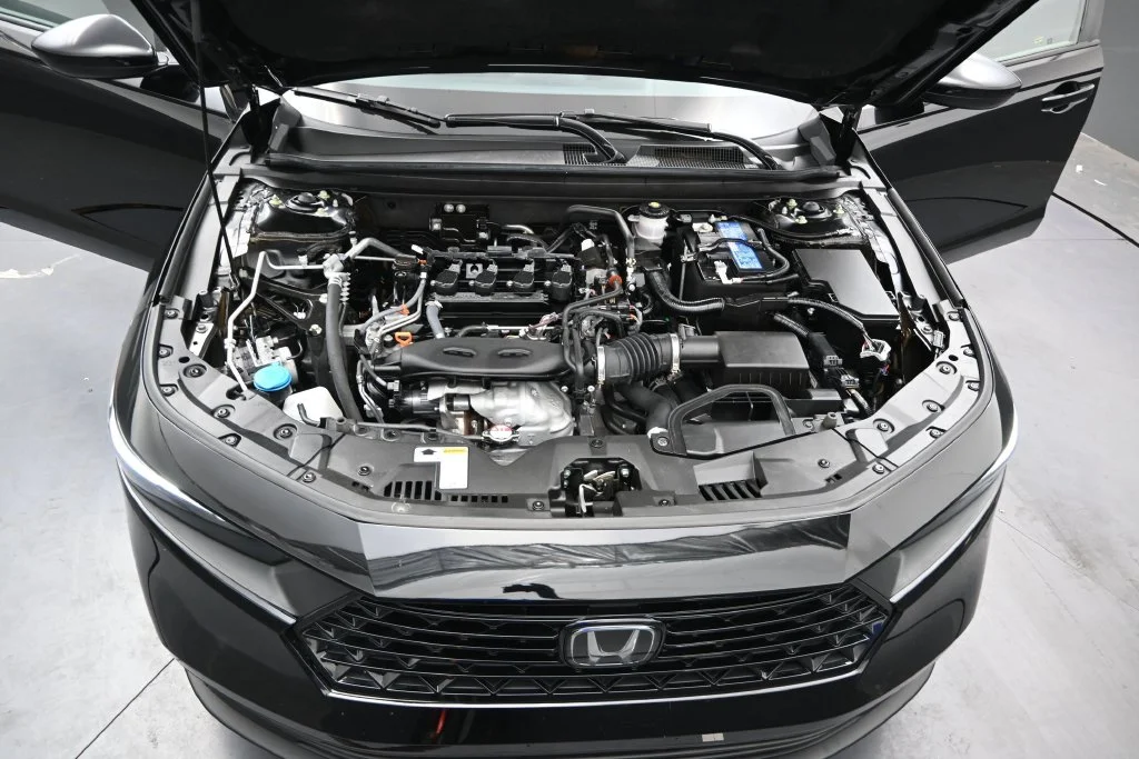 Used 2025  Honda LX image 15