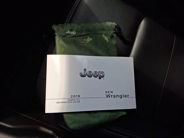 Used 2019 Red Jeep Unlimited Sahara image 27