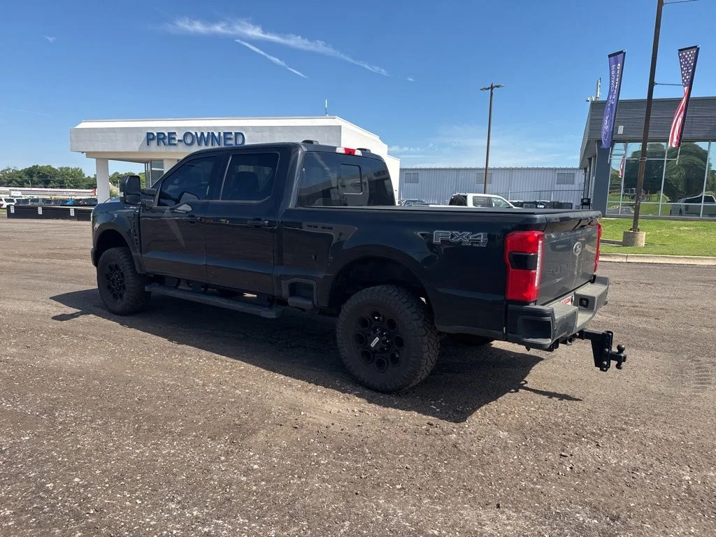Used 2024 Black Ford XLT image 11