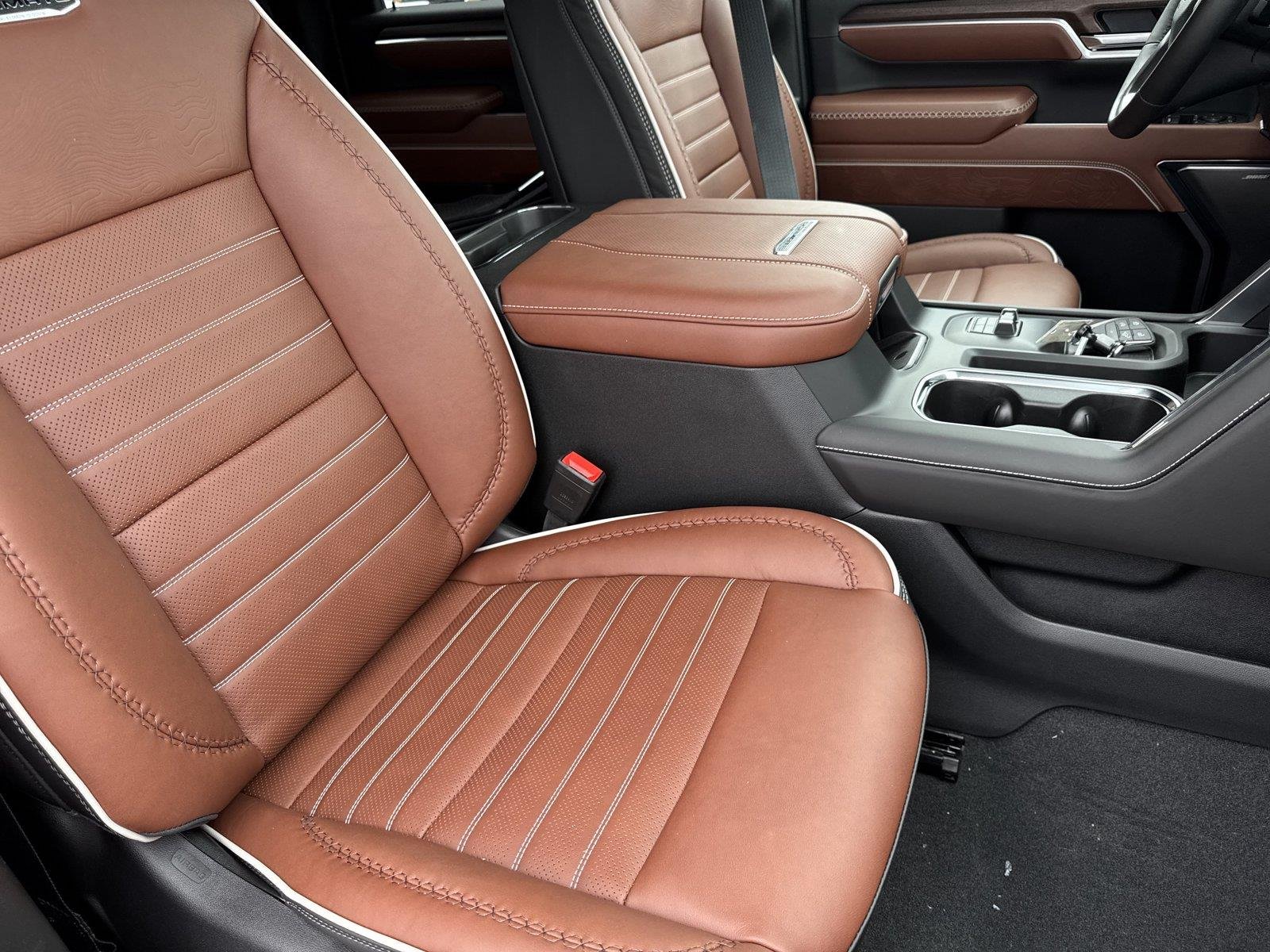 New 2026 Sterling Metallic GMC Denali Ultimate image 38