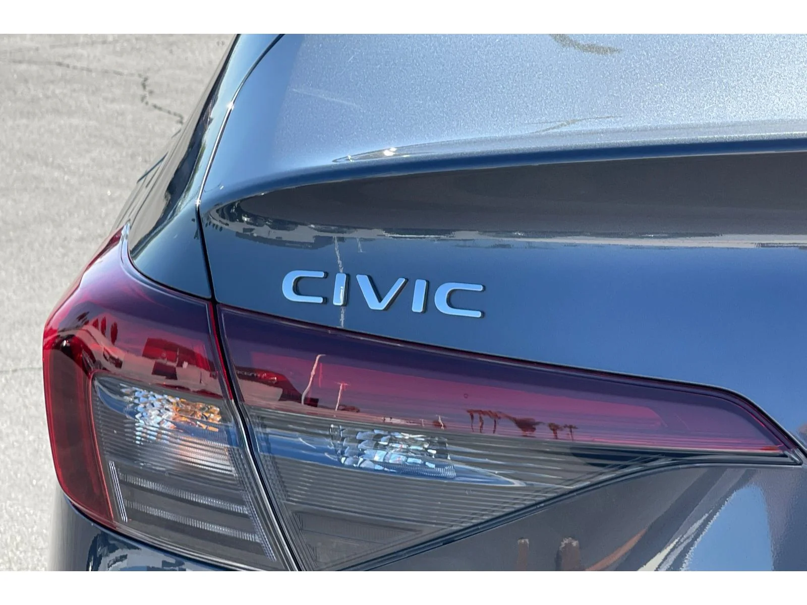 Used 2026 Meteorite Gray Metallic Honda LX image 16