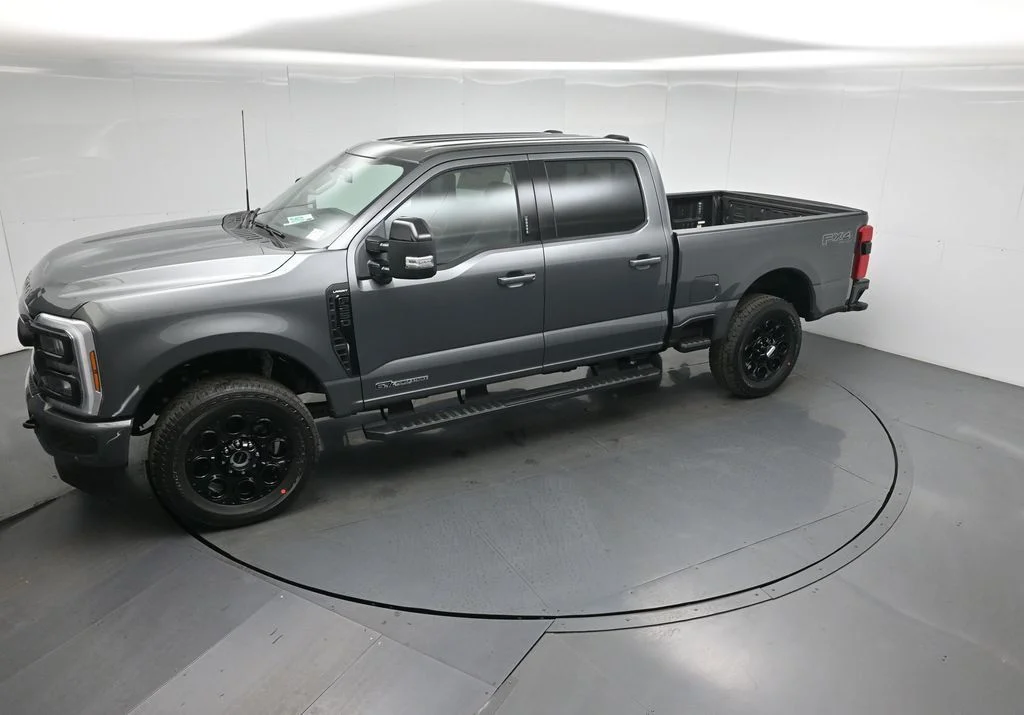 New 2026 Carbonized Gray Metallic Ford Lariat image 34
