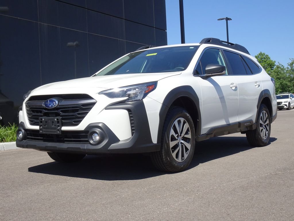 Used 2024 White Subaru 2.5i image 28
