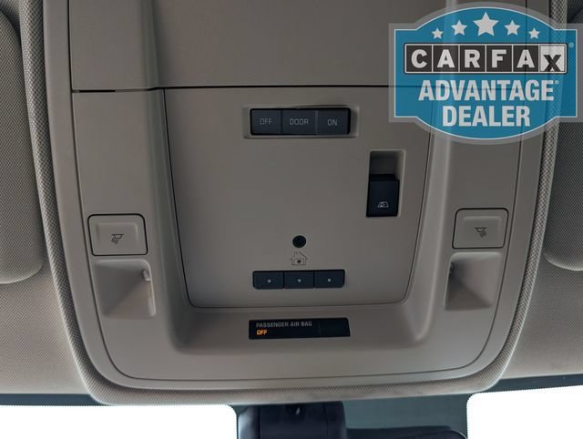 Used 2018 IRIDESCENT PEARL TRICOAT Chevrolet High Country image 12