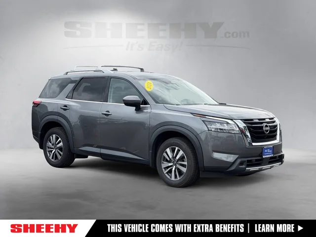 2024 Nissan Pathfinder SL