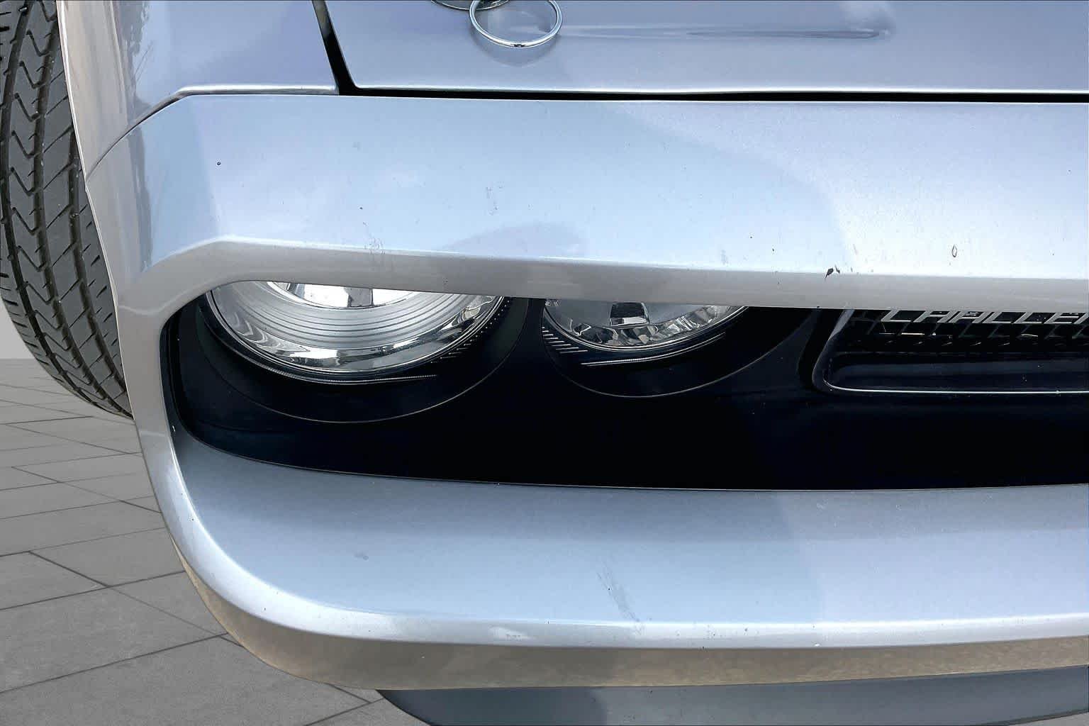 Used 2014 Billet Silver Metallic Clearcoat Dodge R/T image 23