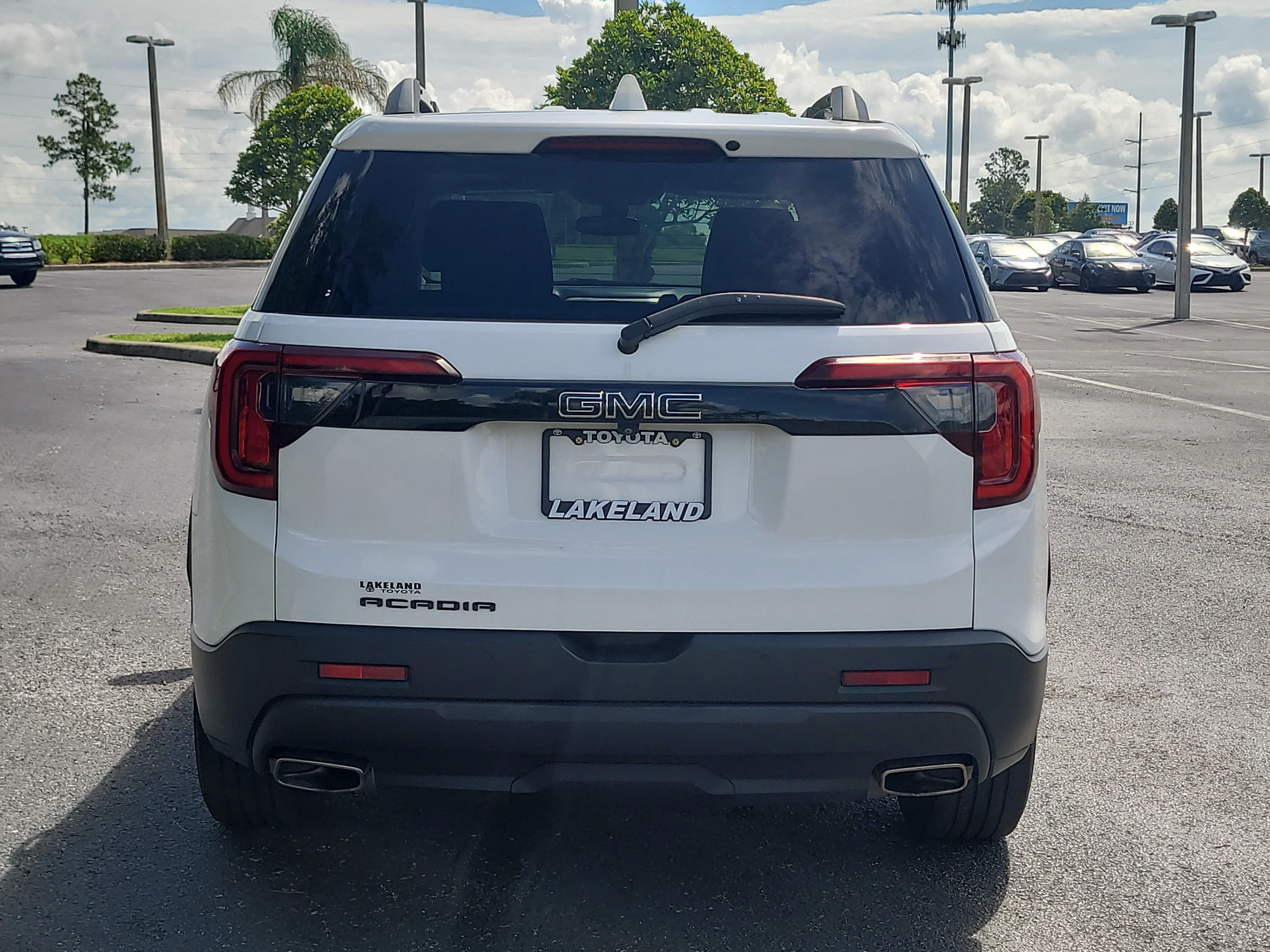 Used 2023 Summit White GMC SLE image 5